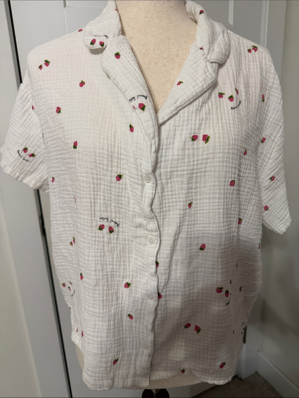 H&M White Cotton Gauze Button-Front Top with Pink Strawberry Motif